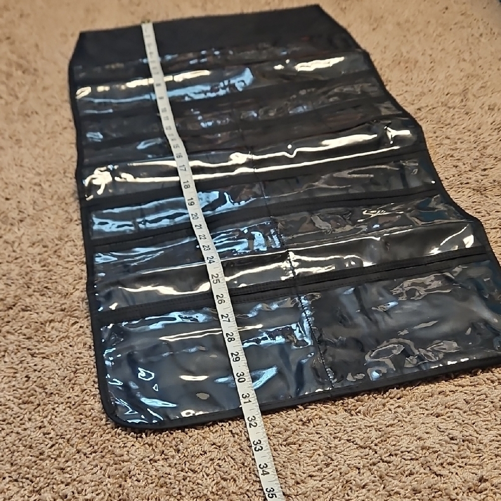 Mary Kay Hanging Travel Organizer - Picture 4 of 9